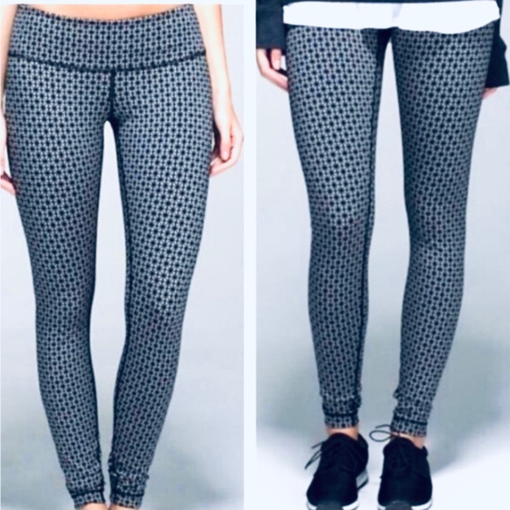 Lululemon Wunder Under Black and White Leggings Activewear Pants Size 4